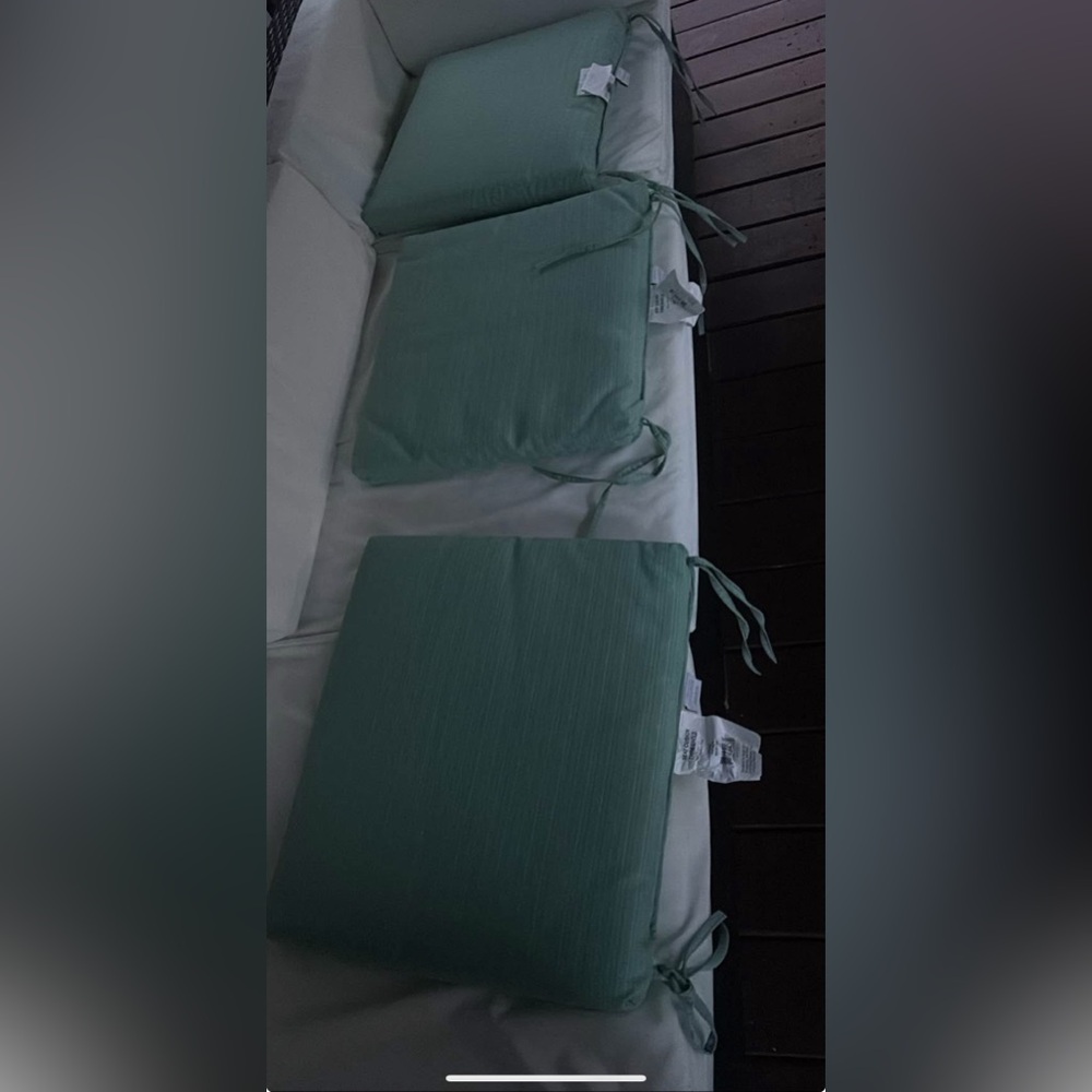 Threshold Mint Green 3 Seats Cushion 18x20 inches excellent condition